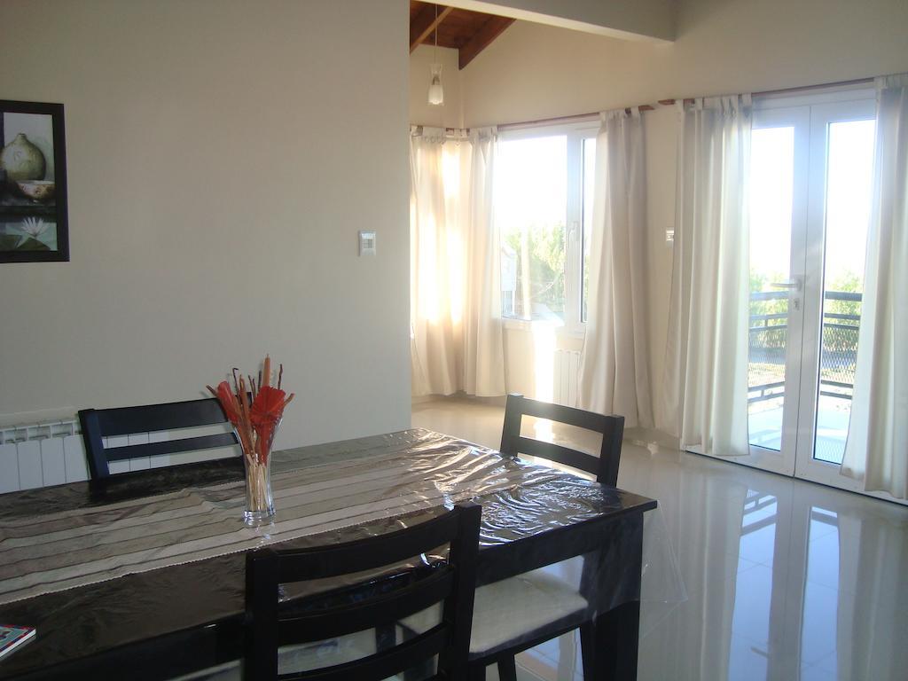 Altos del Lago departamentos El Calafate Habitación foto