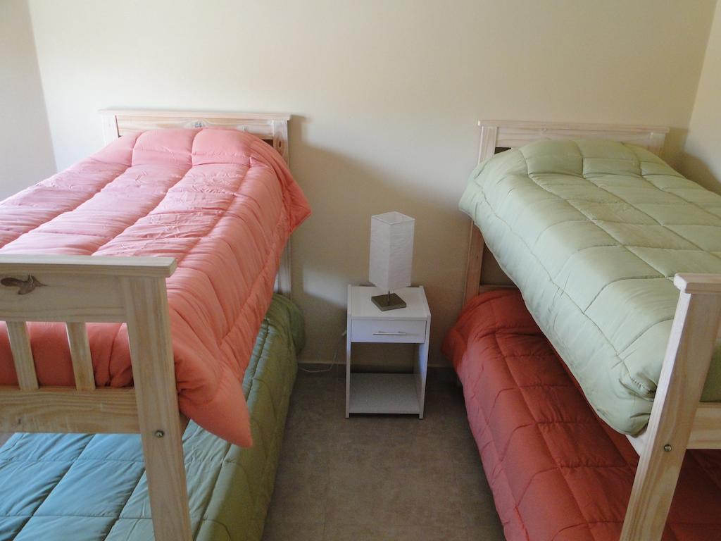 Altos del Lago departamentos El Calafate Habitación foto